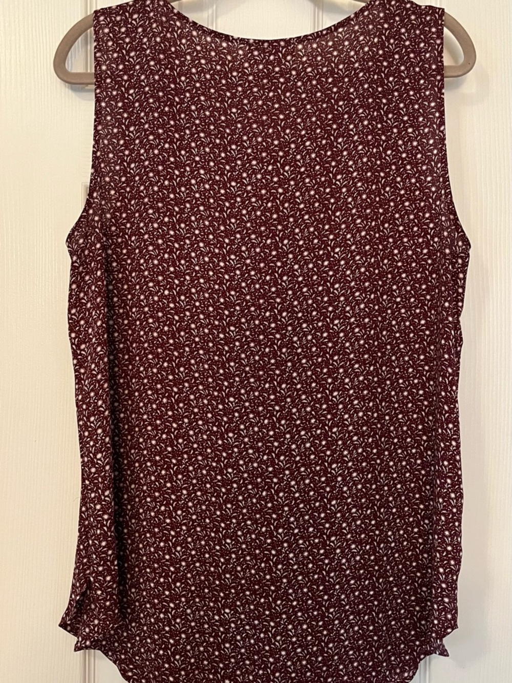 LOFT Wine Red Sleeveless Floral Print Shell - Picture 2 of 2